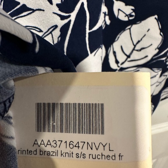 Kim & Co. Brazil Knit Short Sleeve Ruched Front Top - Picture 7 of 11